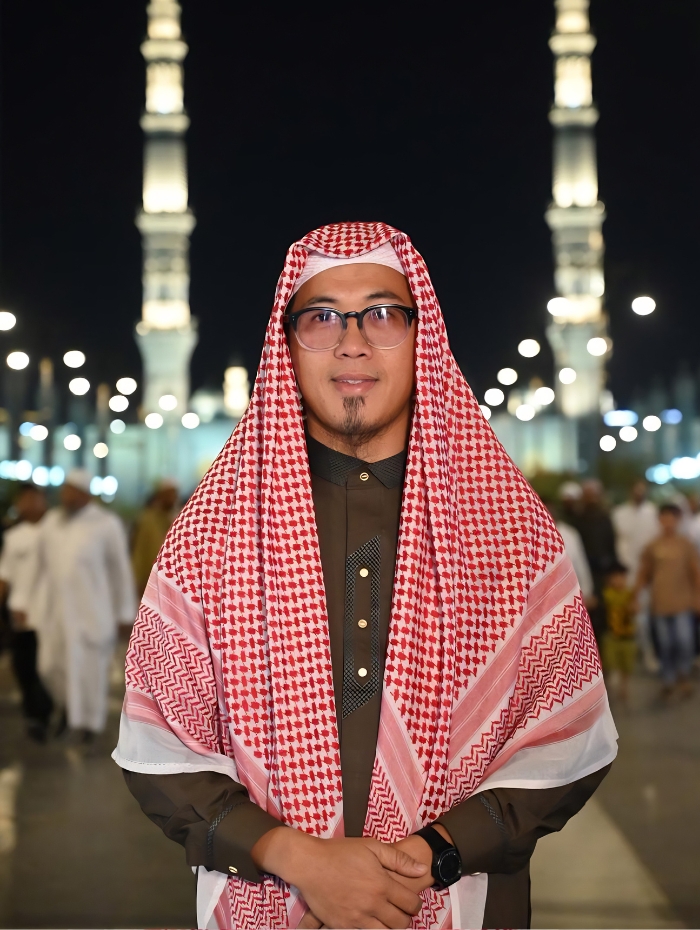 Ustadz Abu Hisyam Akhirudin LC